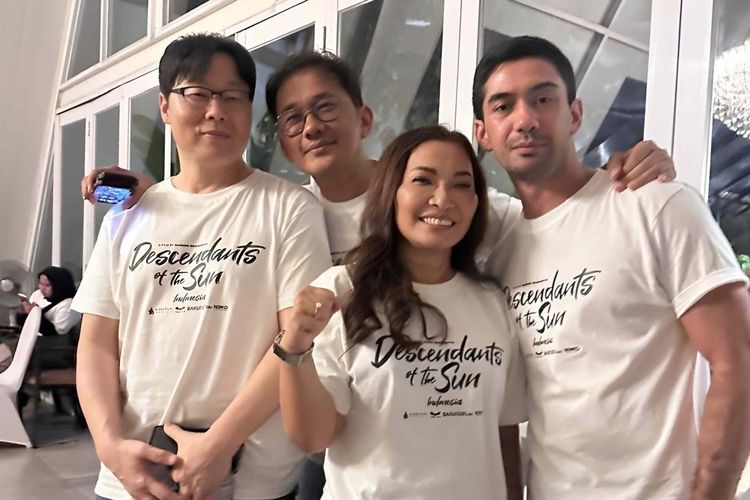 Reza Rahadian dan Dian Sastro Dikabarkan Pimpin Proyek Film Adaptasi K-Drama Descendants of the Sun