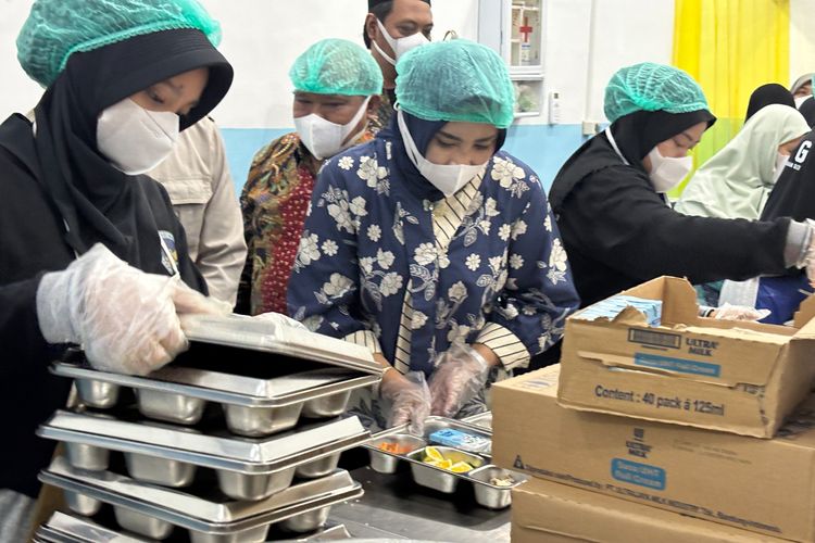 SPPG Desa Prasung Resmi Beroperasi, Wabup Mimik Berharap Dapat Perkuat Layanan Gizi dan Ekonomi Lokal