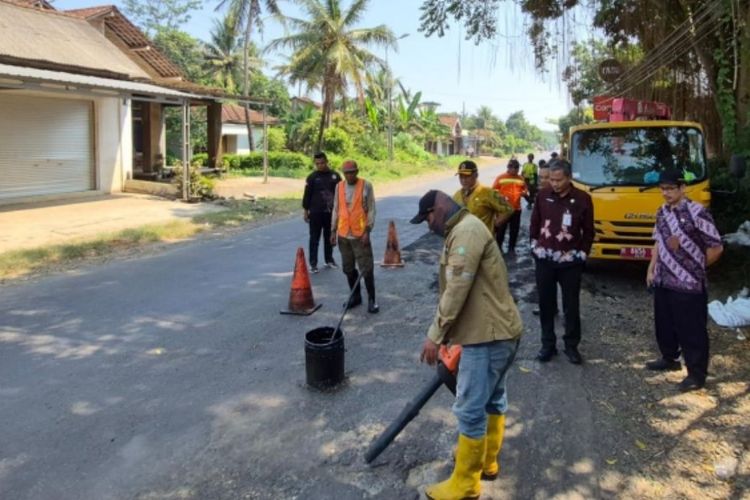 Jalan Jepara-Keling Jadi Prioritas, Pemprov Jateng Kucurkan Rp37,1 Miliar untuk Perbaikan