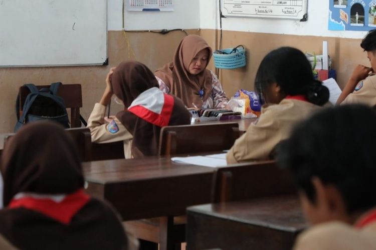 SPMB 2026 : Ini Sederet Program Sekolah Gratis Pemprov Jateng yang Bisa Dinikmati Ribuan Siswa