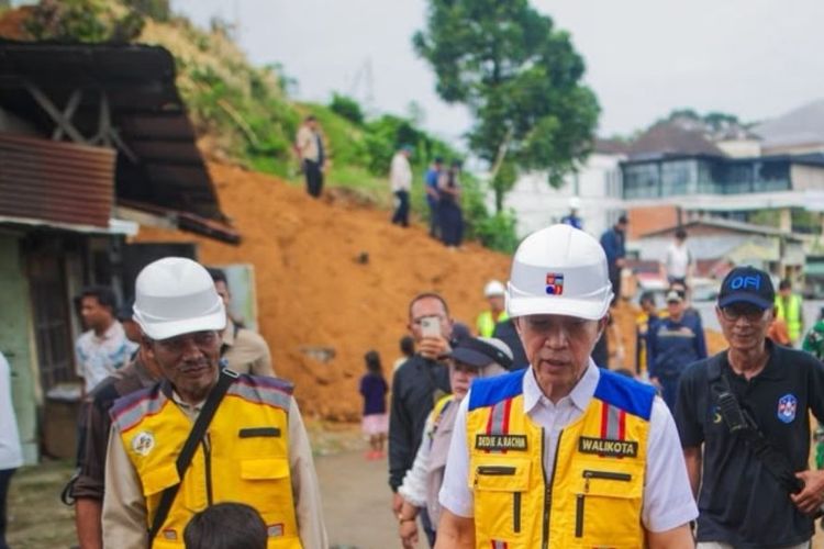 Dedie Rachim Tinjau Trase Baru Jalan Saleh Danasasmita Batutulis, Proyek Melaju 4 Persen di Atas Target