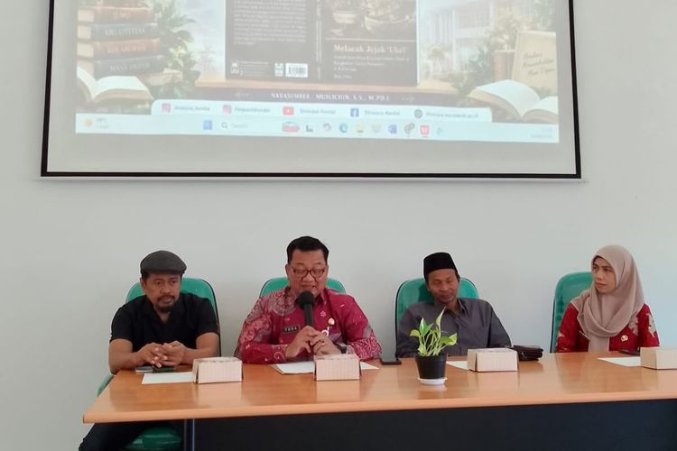  Di Balik Julukan Kota Santri, Ada Jejak Gelap Masa Lalu Kaliwungu yang Dibongkar Lewat Buku Ini