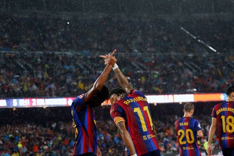 Barcelona Pesta 7 Gol ke Gawang Racing Santander, Raphinha Jadi Bintang