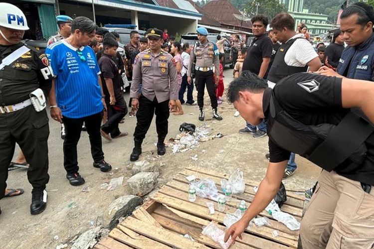 Penggerebekan Kampung Gaung Padang, 12 Orang Diamankan dan Sabu Disita