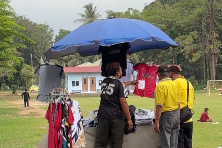 Porprov Sumbar 2026 Jadi Berkah bagi UMKM Padang, Penjualan Produk Lokal Meningkat
