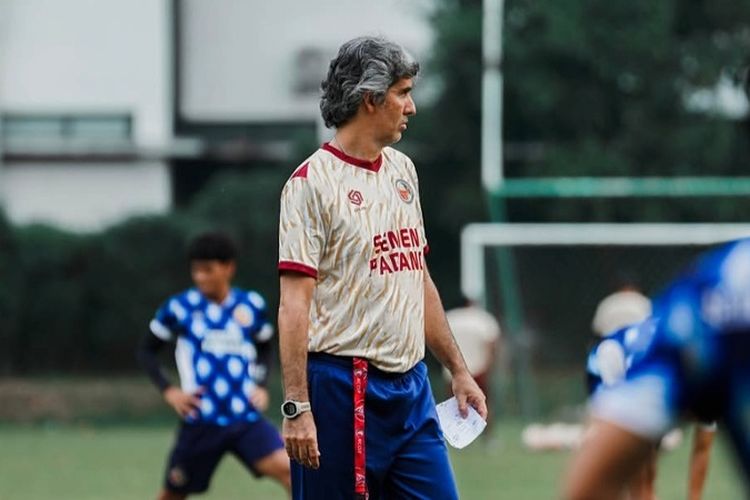 Teco Fokus Benahi Taktik dan Kekompakan Semen Padang FC