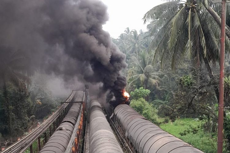 Kebakaran Conveyor Belt PT Semen Padang, 105 Meter Rusak Berat