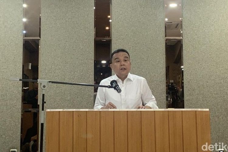 TKN Prabowo-Gibran Bantah Tuduhan Keterlibatan Polisi dalam Pemasangan Baliho