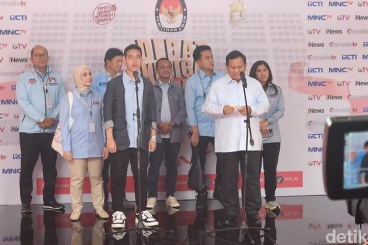 Soal Tak Salaman dengan Anies Usai Debat, Prabowo: Saya Lebih Senior, Harusnya Dia Hampiri Saya