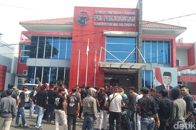Ratusan Kader dan Simpatisan PDIP Majalengka Mundur, Mengikuti Jejak Maruarar Sirait