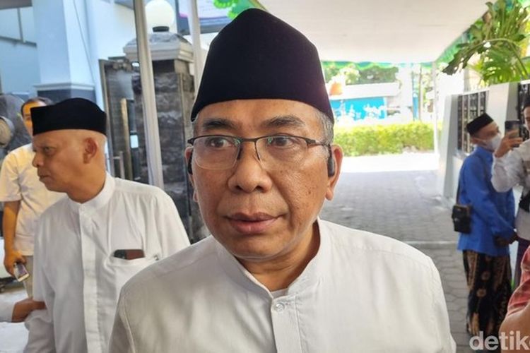 Resmi Dukung Prabowo-Gibran;  Khofifah Indar Parawansa Diminta Nonaktif dari Ketua Muslimat NU