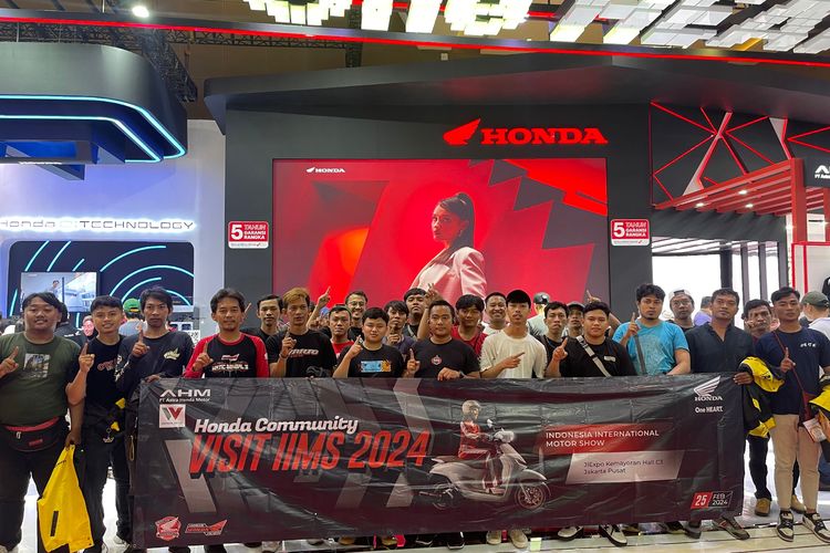 Kebersamaan di IIMS 2024: Wahana Makmur Sejati Menyatukan Komunitas Motor Honda