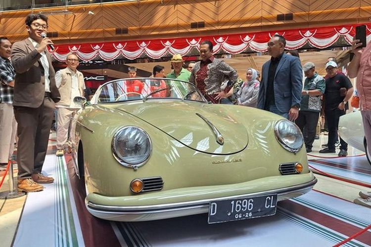 Tuksedo Studio Bali Gelar Pameran Tunggal Mobil Klasik di Jakarta, Ada Mobilnya Bamsoet 