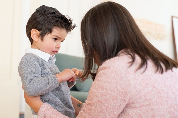 Strategi Parenting Membangun Komunikasi Positif: Mengapa Orang Tua Harus Bijaksana Saat Berbicara dengan Anak?