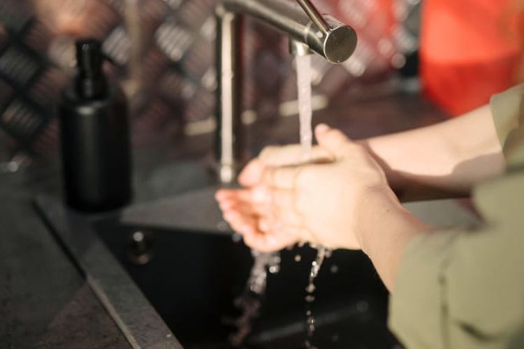 Ini Niat Wudhu bagi Wanita Muslimah yang Istihadhah, Apakah sama dengan Bacaan biasanya? Simak di Sini!