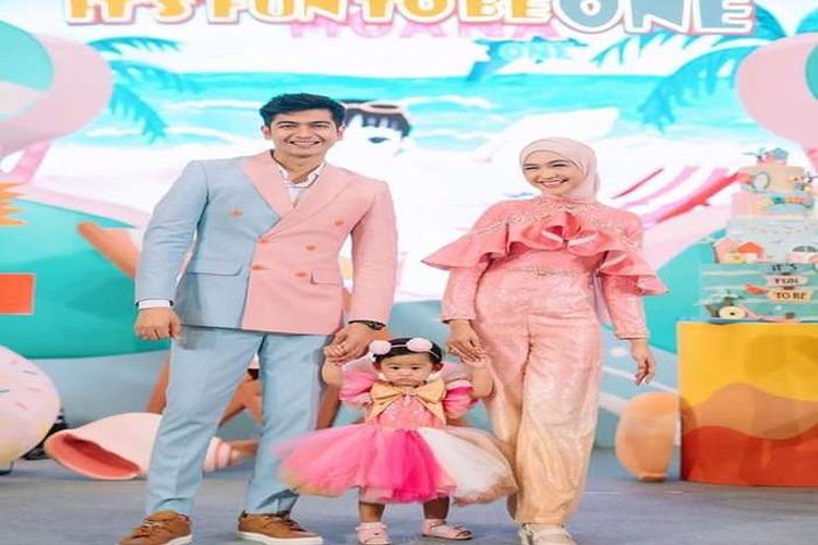 Tak Hanya Gugat Cerai Teuku Ryan, Ria Ricis juga Gugat Hak Asuh Anak, Ini Hukum Hak Asuh  Anak dalam Bingkai Islam