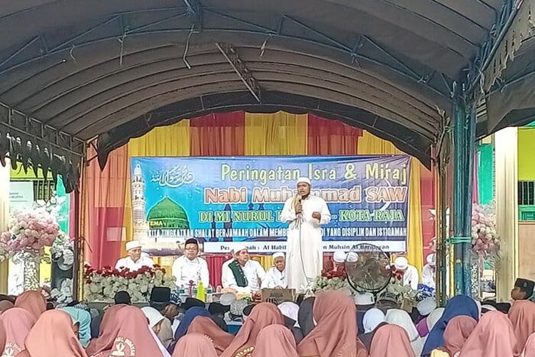 Hukum Adanya Perayaan Isra Miraj Di Sekolah Menurut Pandangan Islam, Bisa Buat Generasi Muda Makin Islami?