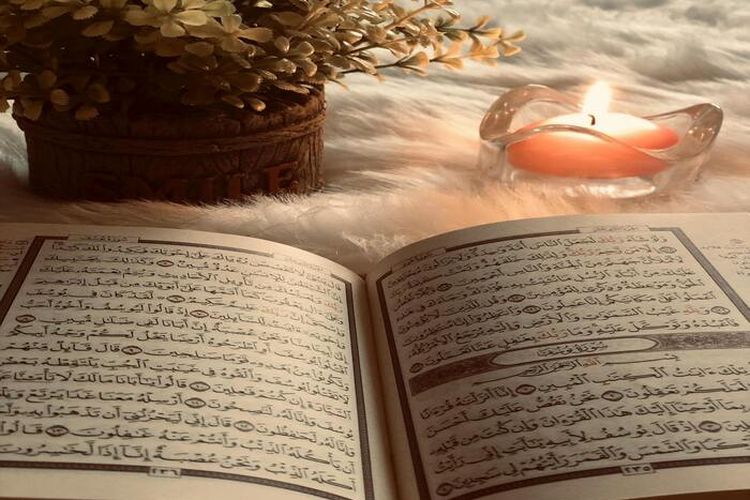 Inilah 9 Keutamaan Membaca Al Quran Yang Sangat Luar Biasa, Yuk Simak Penjelasan Selengkapnya Dalam Artikel Ini!