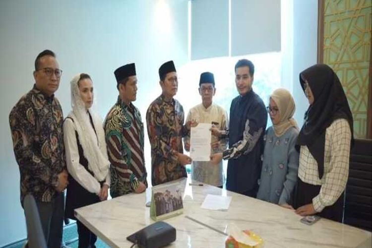 Ketua MUI Izinkan Film Kiblat Tayang dengan Syarat Permintaan Maaf Terbuka dari Leo Picture serta Koreksi pada Judul dan Poster