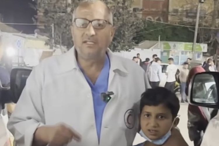 Dokter Terkecil di Gaza: Sudah Bisa Membantu Pasien Meskipun Baru Berusia 12 Tahun, Begini Kisahnya...