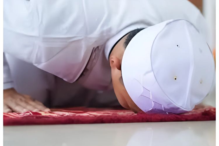 Muslim Harus Tahu! Inilah Salah Satu Doa Penghapus Dosa yang Dibaca Rasulullah SAW Ketika Sujud, Yuk Amalkan