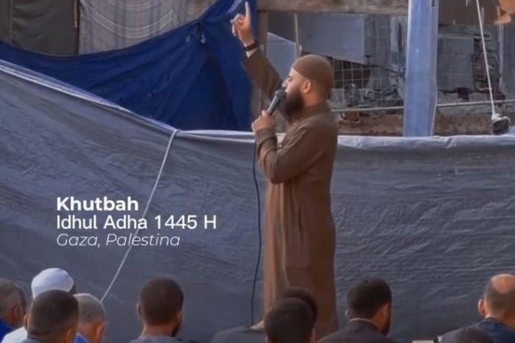 Khutbah Idul Adha 1445 H di Palestina Diantara Reruntuhan: Takdir Kita Bukan di Tangan Amerika Serikat atau Israel!