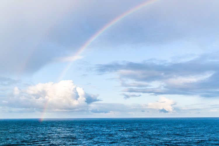 Pernah Mengalami Hal Ini? 8 Tanda Malaikat Berada Di dekat Kita, No. 8 Sering Kita Rasakan