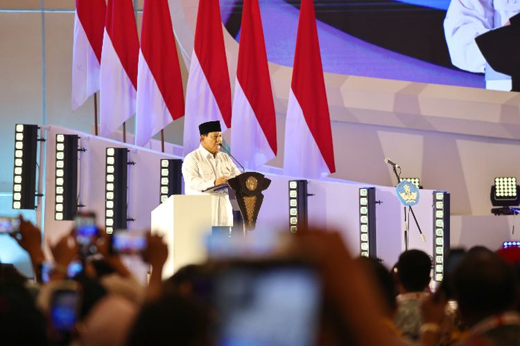 Momentum Menagis Haru Presiden Prabowo Saat Umumkan Kenaikan Gaji Guru ...