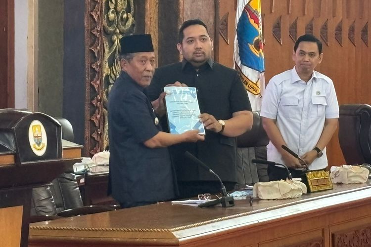 Fraksi DPRD Provinsi Jambi Ungkapkan Pandangan Terkait LKPJ Gubernur Jambi Tahun 2023