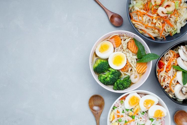 7 Makanan Kaya Gizi yang Dapat Meningkatkan Kesehatan Anda