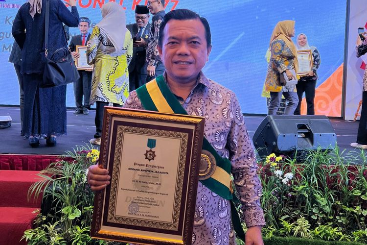 Peduli Koperasi, Al Haris Pernah Terima Penghargaan yang Hanya Diberikan Kepada 3 Gubernur se Indonesia