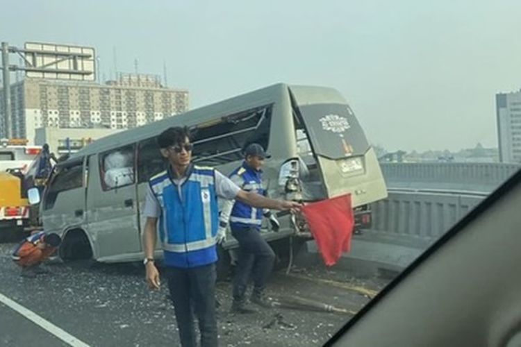 Viral Kecelakaan Beruntun di MBZ Libatkan Mobil Berpelat Polisi Ini Kronologi dan Penyebabnya