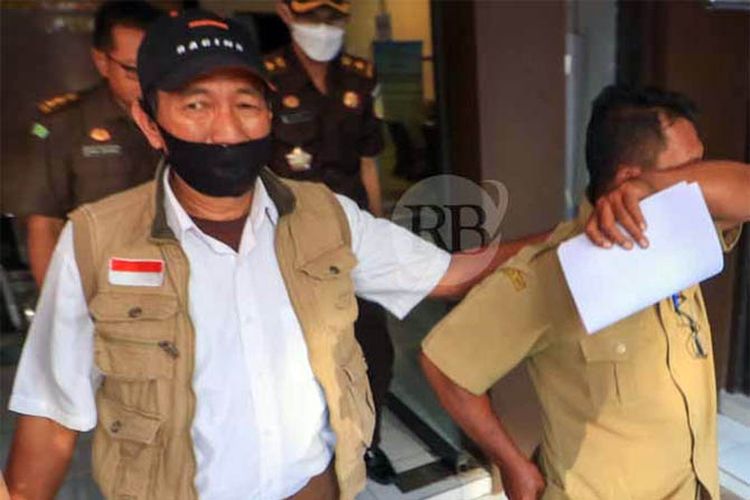 Tersandung Kasus Korupsi Jlu Anggota Dewan Eks Camat Gadingrejo Ditahan Radar Bromo 