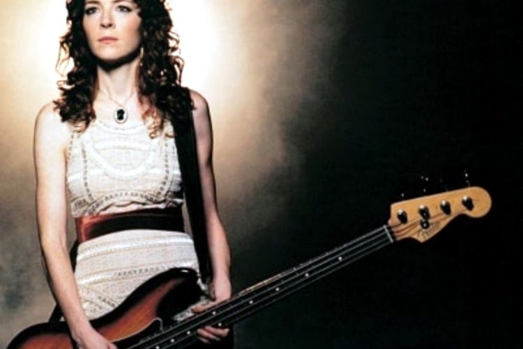 Melissa Auf der Maur Recalls 'Beautiful' Relationship with Dave Grohl — and  Why They Broke Up