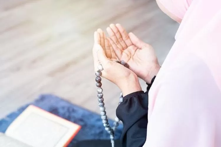 Doa Jumat Meminta Rezeki yang Berkah dan Terhindar dari Malapetaka - Fajar  Rakyat Jateng