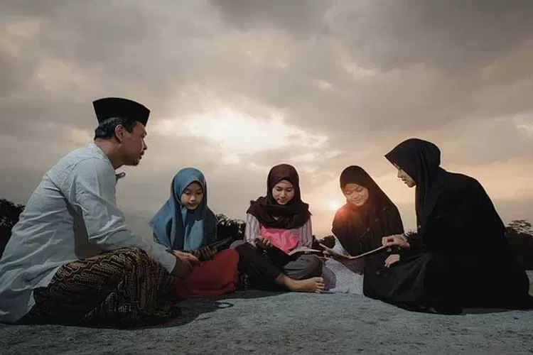 ILUSTRASI Kultum Ramadhan 2023: Saling Memperkuat Solidaritas Kemanusian melalui Puasa (Pixabay/Syauqi Fillah)
