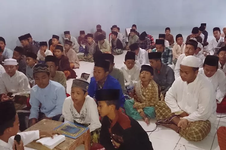 Guru Ngaji Dulu Dan Sekarang Ternyata Ada Bedanya. Ini Penjelasan ...