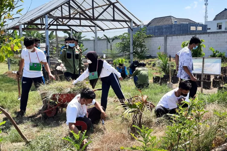 Mahasiswa Baru Fakultas Pertanian Unisri Diajak Lebih Aktif Dan Kreatif ...