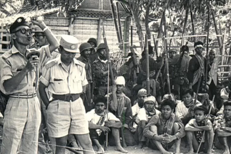 Pengarahan untuk menumpas PKI di Jawa Tengah, 1965.  (Dok: Perpusnas RI)