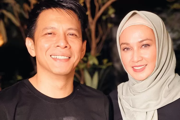 Ariel NOAH dan Dina Lorenza   (Foto : instagram @dina_keke_windy)