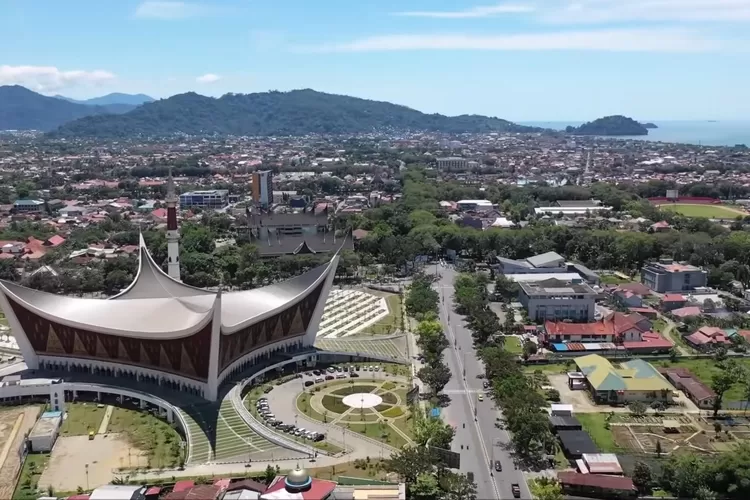 Siapkan Uang Segini Jika Ingin Menetap di Kota Padang - Haluan Padang