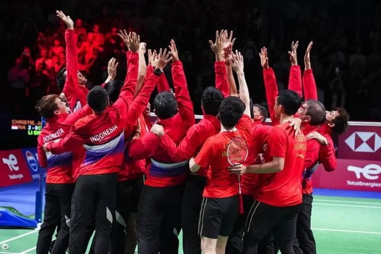 Bendera Merah Putih Tak Berkibar Saat Indonesia Juara Thomas Cup 2020 ...