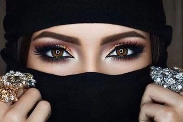 Mata Arabian Look