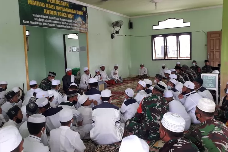 Peringatan Maulid Nabi Muhammad, Dandim 1002 HST: Teladani Sifat ...