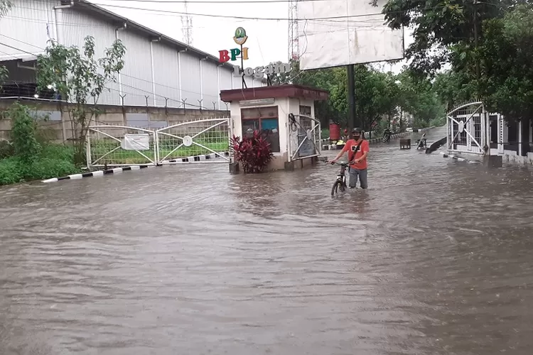 Bandung Diguyur Hujan Lebat, Gedebage Banjir - Ayo Bandung