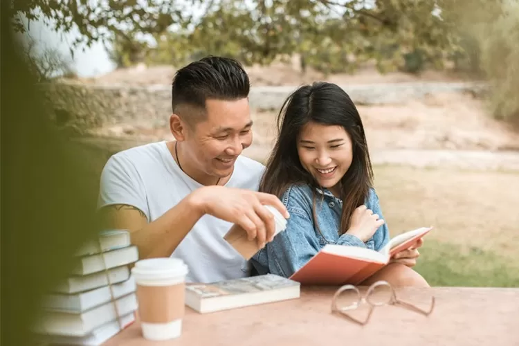 Ilustrasi ramalan zodiak Virgo mengenai cinta dan karir yang berlaku besok Jumat 4 April 2025  (pexels)