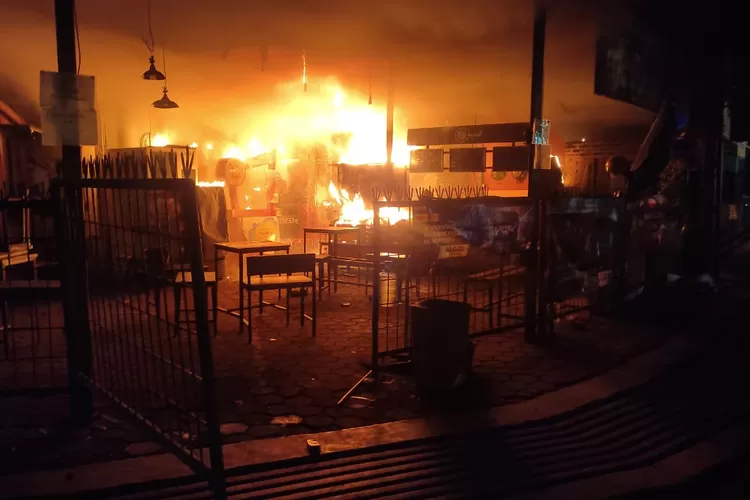 ilustrasi kebakaran di Plumpang (Foto; Gorajuara/Diskar PB Kota Bandung)