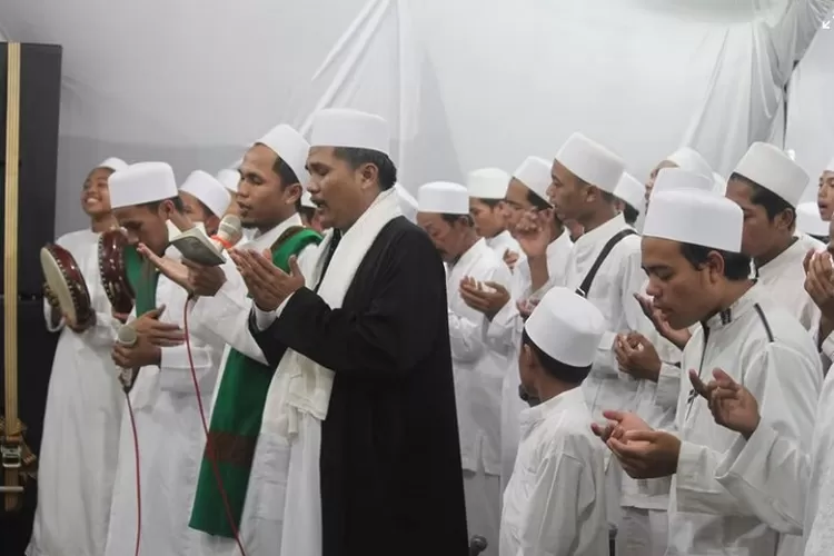 Chord Gitar Sholawat Jibril 'Shollallahu Ala Muhammad' Versi Santri ...