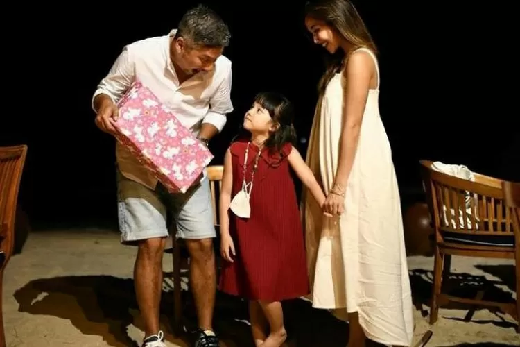 Gisel, Gading, Gempi (IG/@gisel_la)