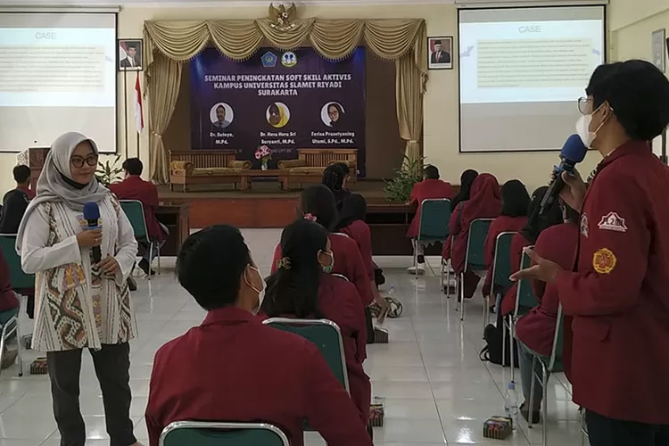 Pentingnya Soft Skill Bagi Mahasiswa Aktivis Kampus, Unisri Beri ...